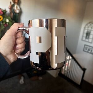 PINK VS Rose Gold Cup 0137